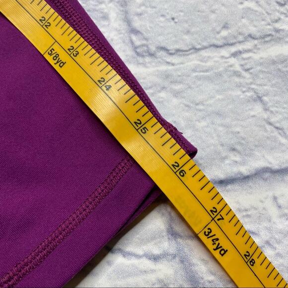 RARE Lululemon Mesh Side, Criss Cross Design Tights - Picture 7 of 8